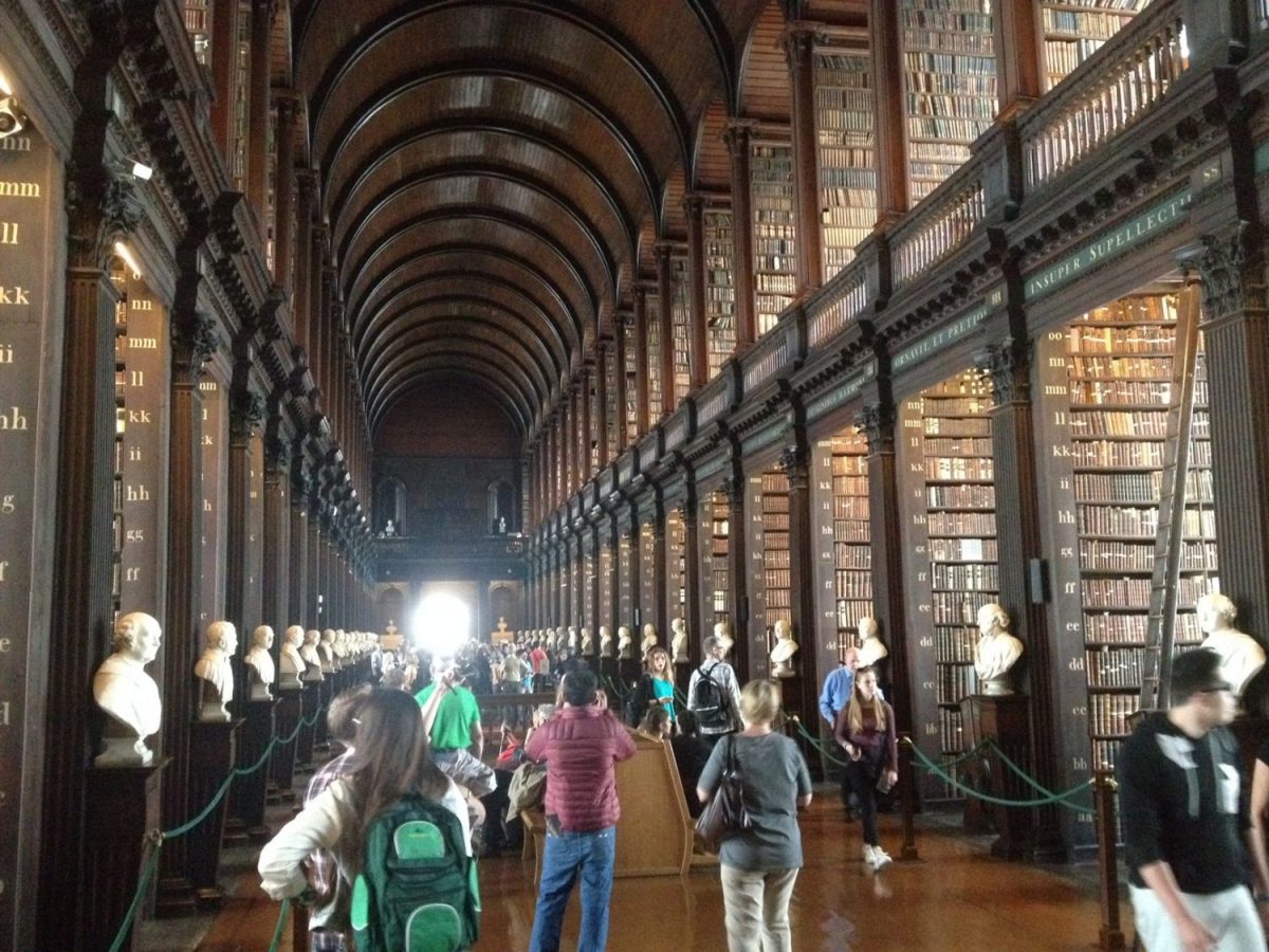 La "Long Room" de l'université de Dublin. ©Judith Lossmann